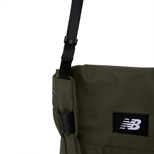 () TRIP CROSS BAG (SMALL)