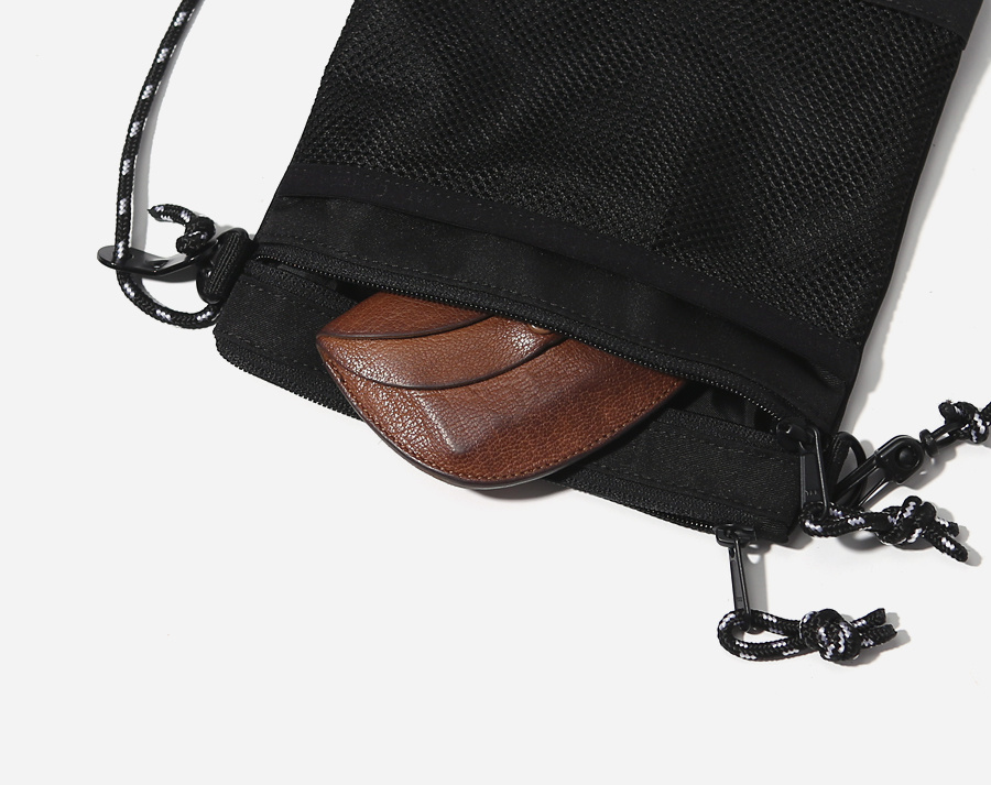커버낫(COVERNAT) CORDURA SACOCHE BAG BLACK