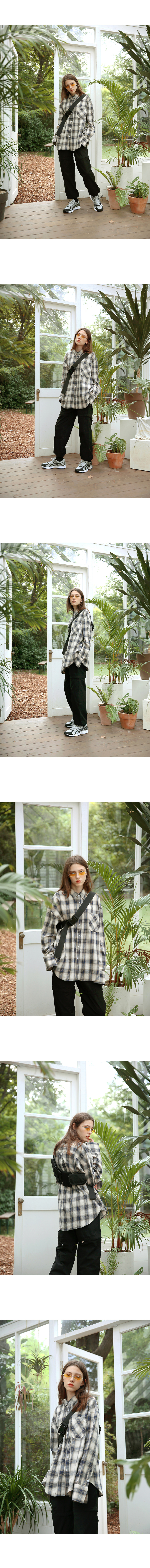 어패럴싯(APPARELXIT) 유니섹스 밀리터리백 블랙