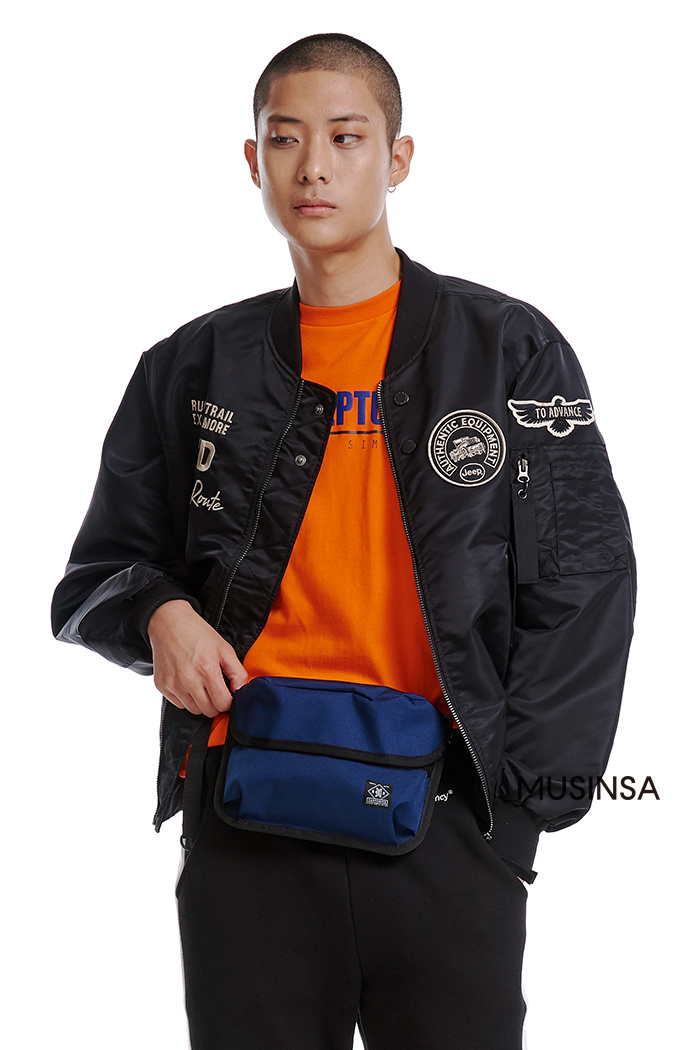 이스트인디고(EASTINDIGO) 볼륨 사코슈백 블랙