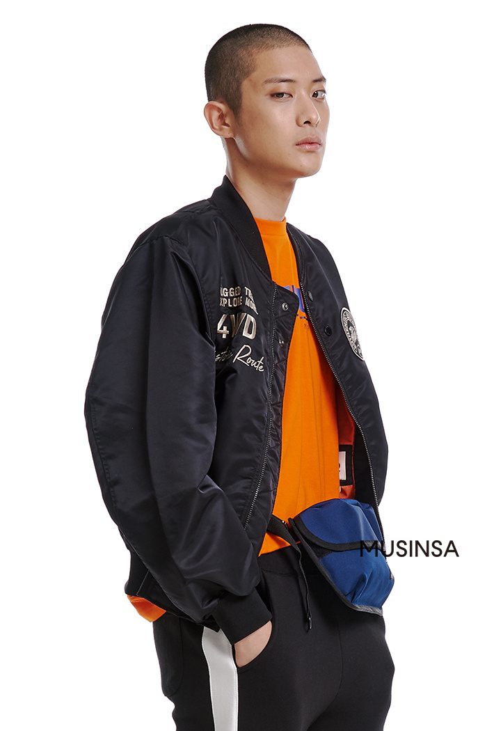 이스트인디고(EASTINDIGO) 볼륨 사코슈백 그레이