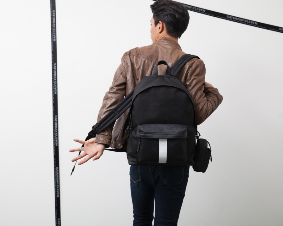 세러데이일레븐(SATURDAY ELEVEN) 리프라퍼 백팩 블랙/화이트