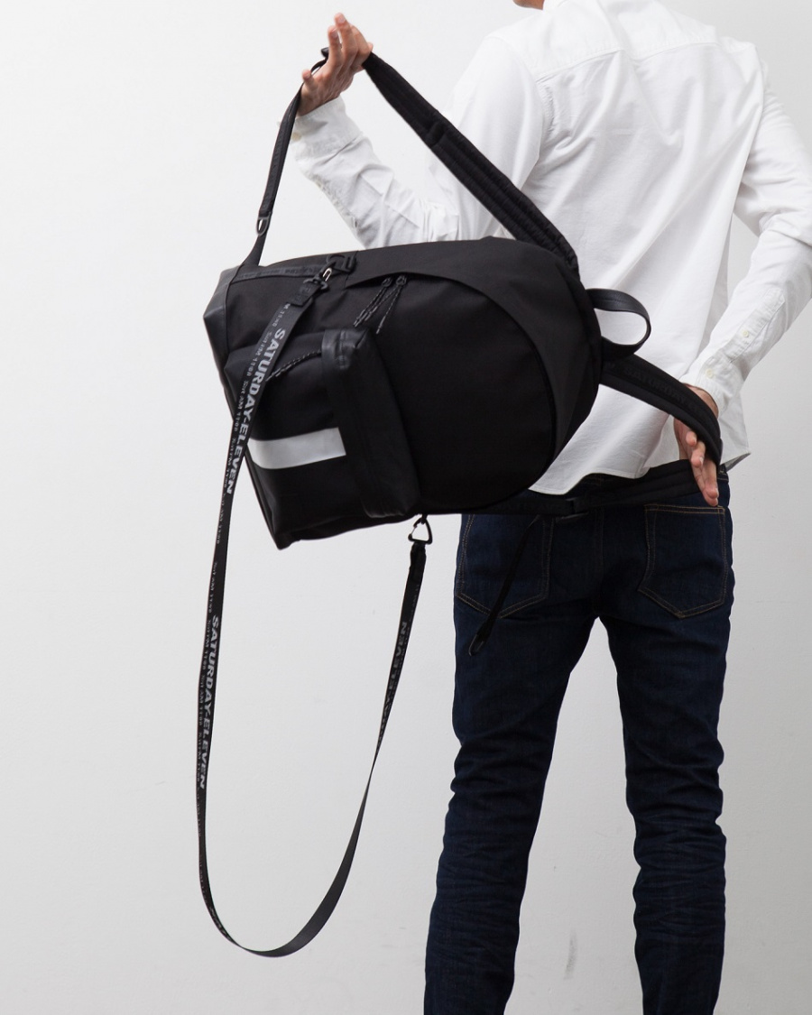 세러데이일레븐(SATURDAY ELEVEN) 리프라퍼 백팩 블랙/화이트