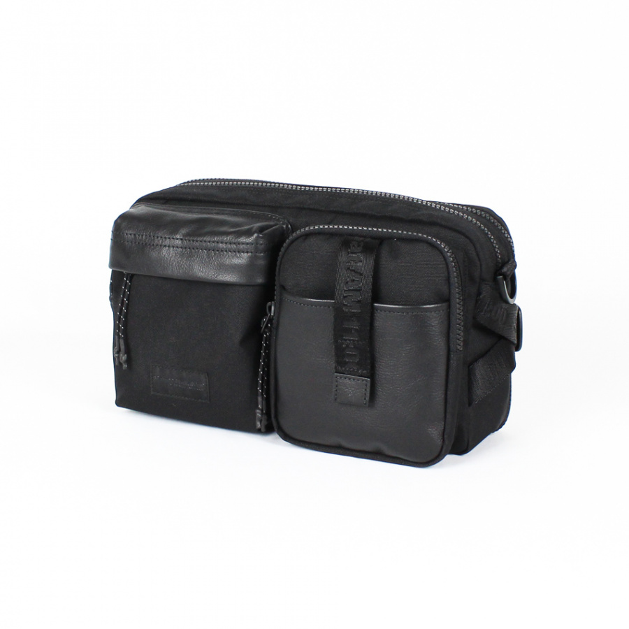 세러데이일레븐(SATURDAY ELEVEN) 리엑스크로스 슬링백 블랙