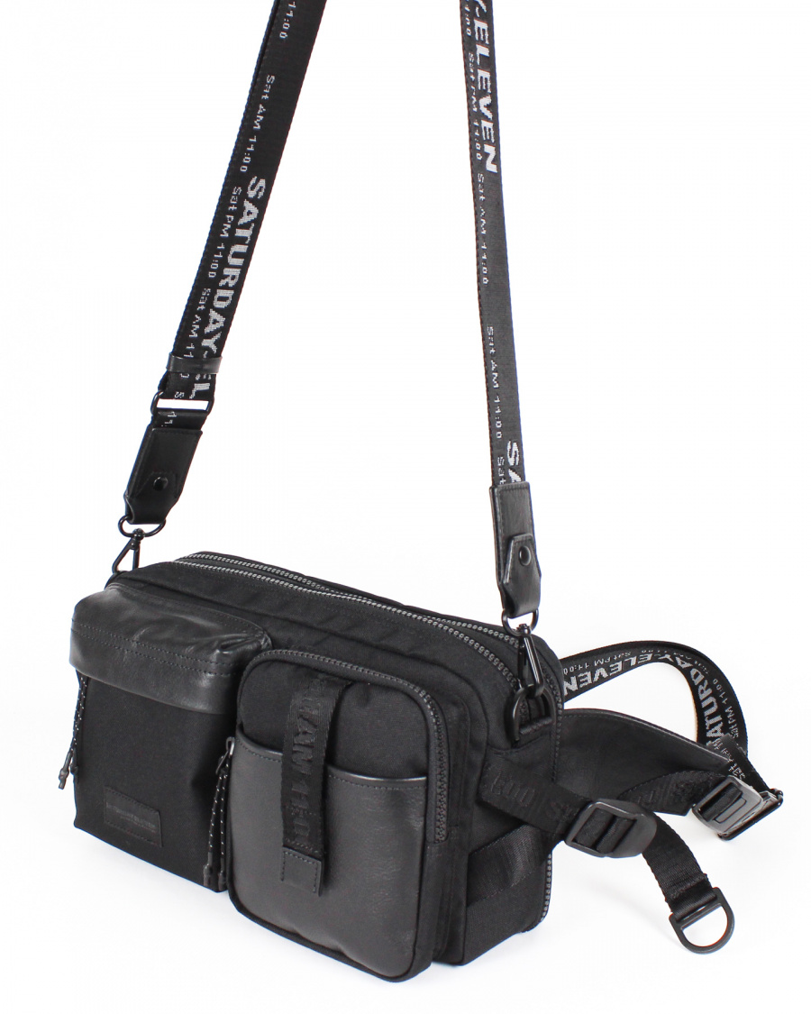 세러데이일레븐(SATURDAY ELEVEN) 리엑스크로스 슬링백 블랙