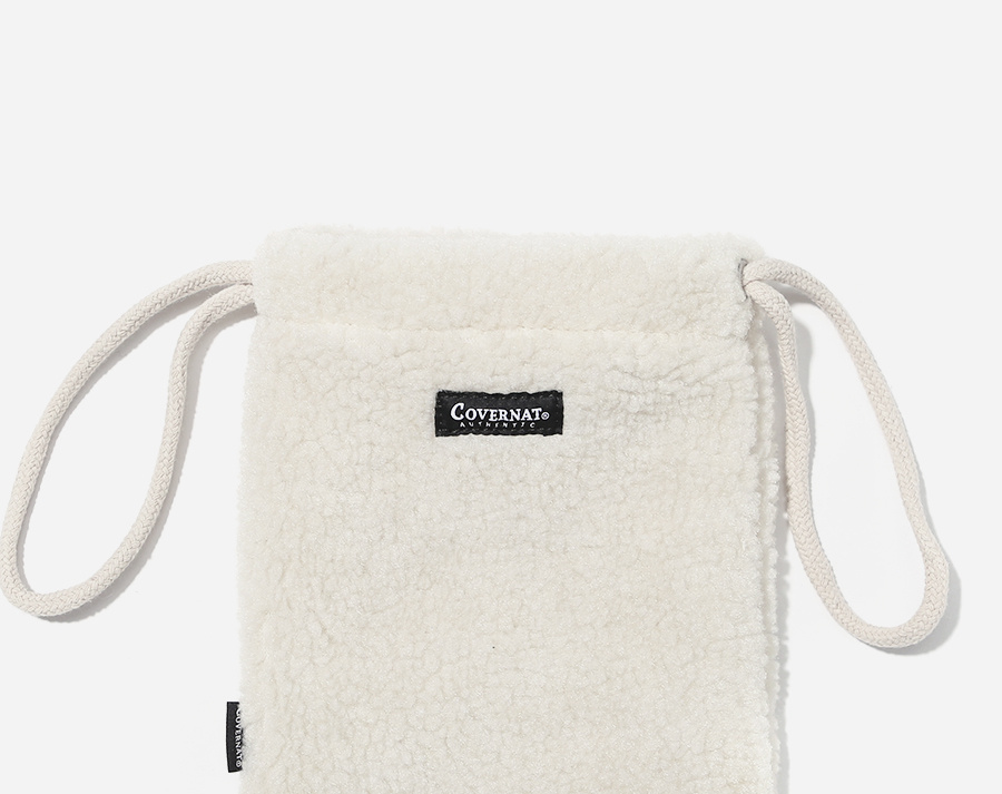 커버낫(COVERNAT) AUTHENTIC LOGO BOA POUCH IVORY