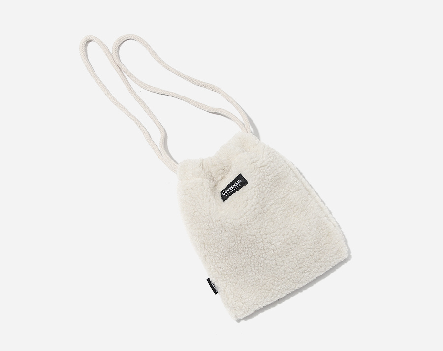커버낫(COVERNAT) AUTHENTIC LOGO BOA POUCH IVORY