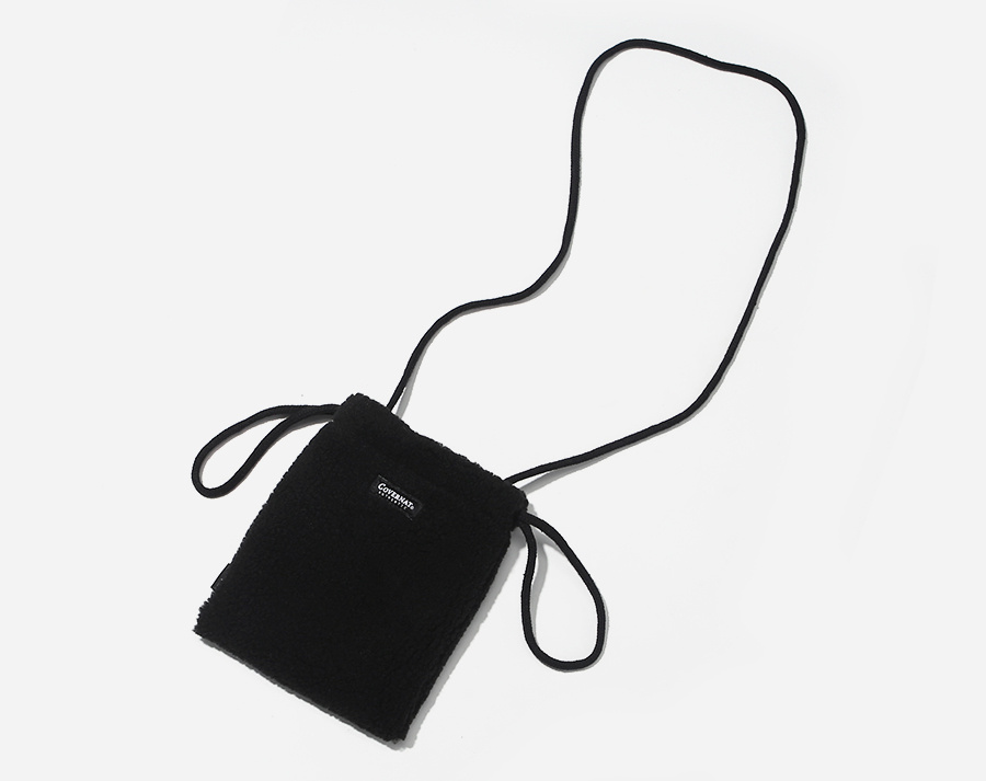 커버낫(COVERNAT) AUTHENTIC LOGO BOA POUCH BLACK