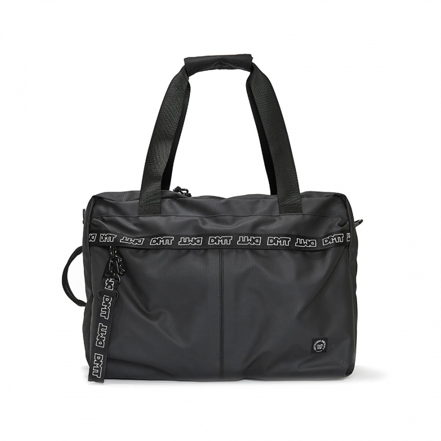디엠티_피에스티브이엠(DMT_PSTVM) LOGO TAPE TRAVEL BOOTS BAG CROW BLACK(TPU)