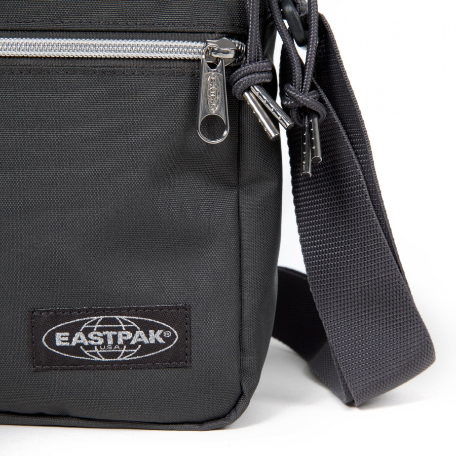 이스트팩(EASTPAK) [GOLDOUT] 더 원 (EICBS01 66U)