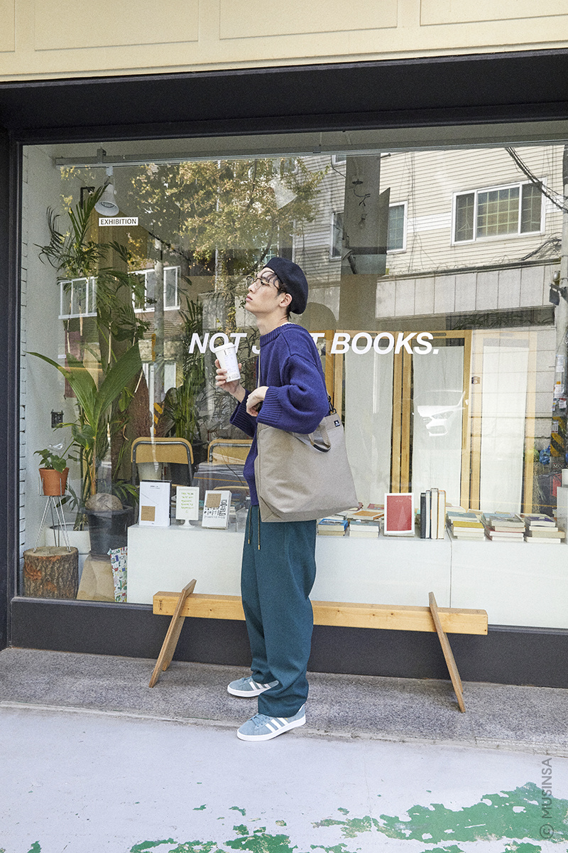 디얼스(THE EARTH) WASHED CORDURA 20L 2WAY TOTE&CROSS BAG - BEIGE