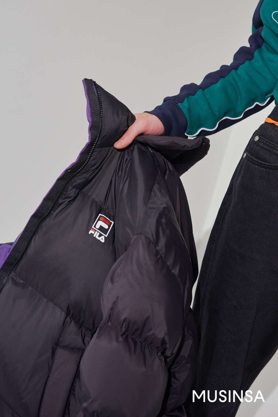 휠라(FILA) 리버시블 숏다운 점퍼 (FE2DJA6101XBLK)