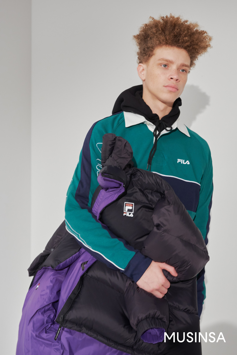 휠라(FILA) 리버시블 숏다운 점퍼 (FE2DJA6101XBLK)