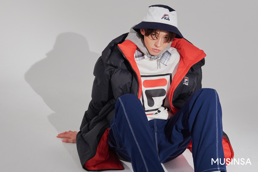 휠라(FILA) 리버시블 롱다운 점퍼 (FE2DJA6103XBLK)