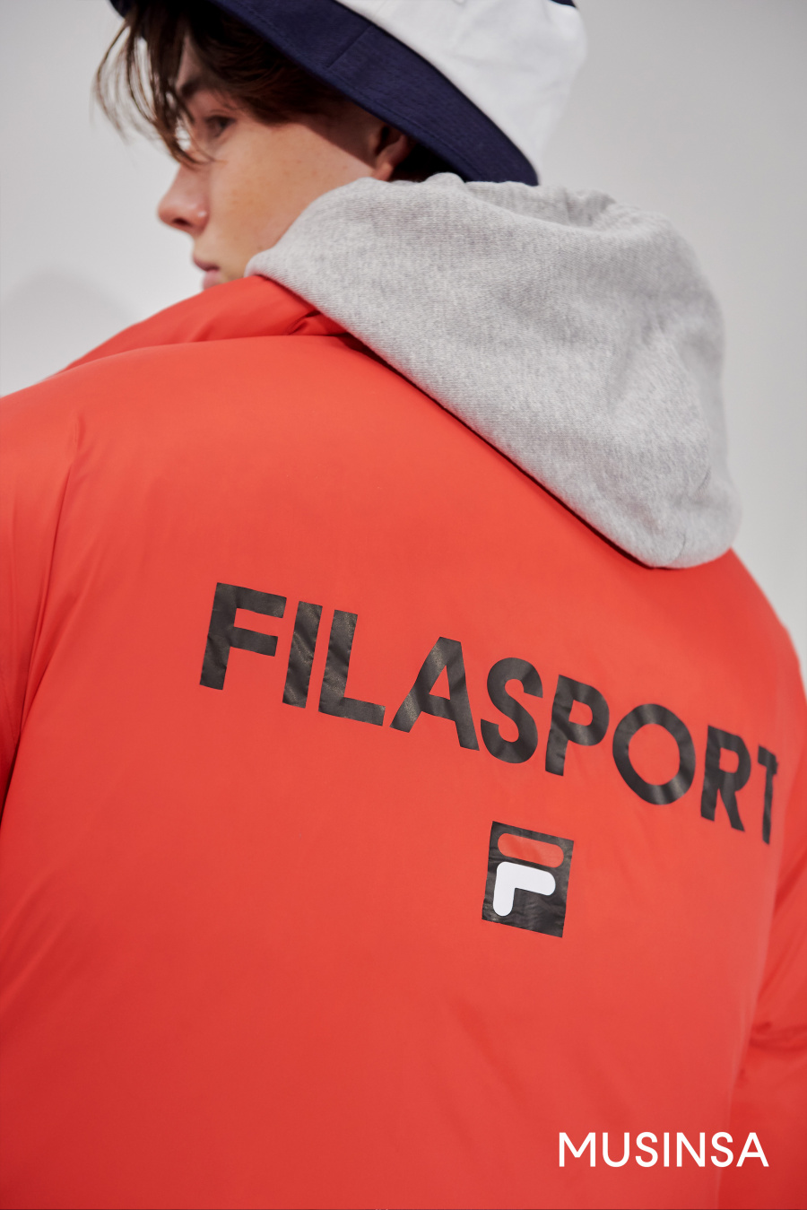 휠라(FILA) 리버시블 롱다운 점퍼 (FE2DJA6103XBLK)