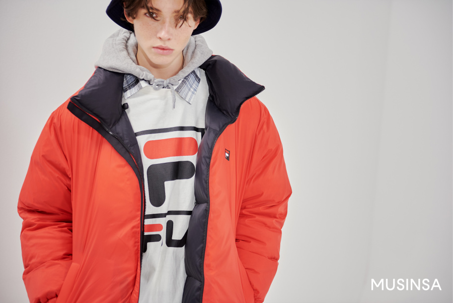 휠라(FILA) 리버시블 롱다운 점퍼 (FE2DJA6103XBLK)