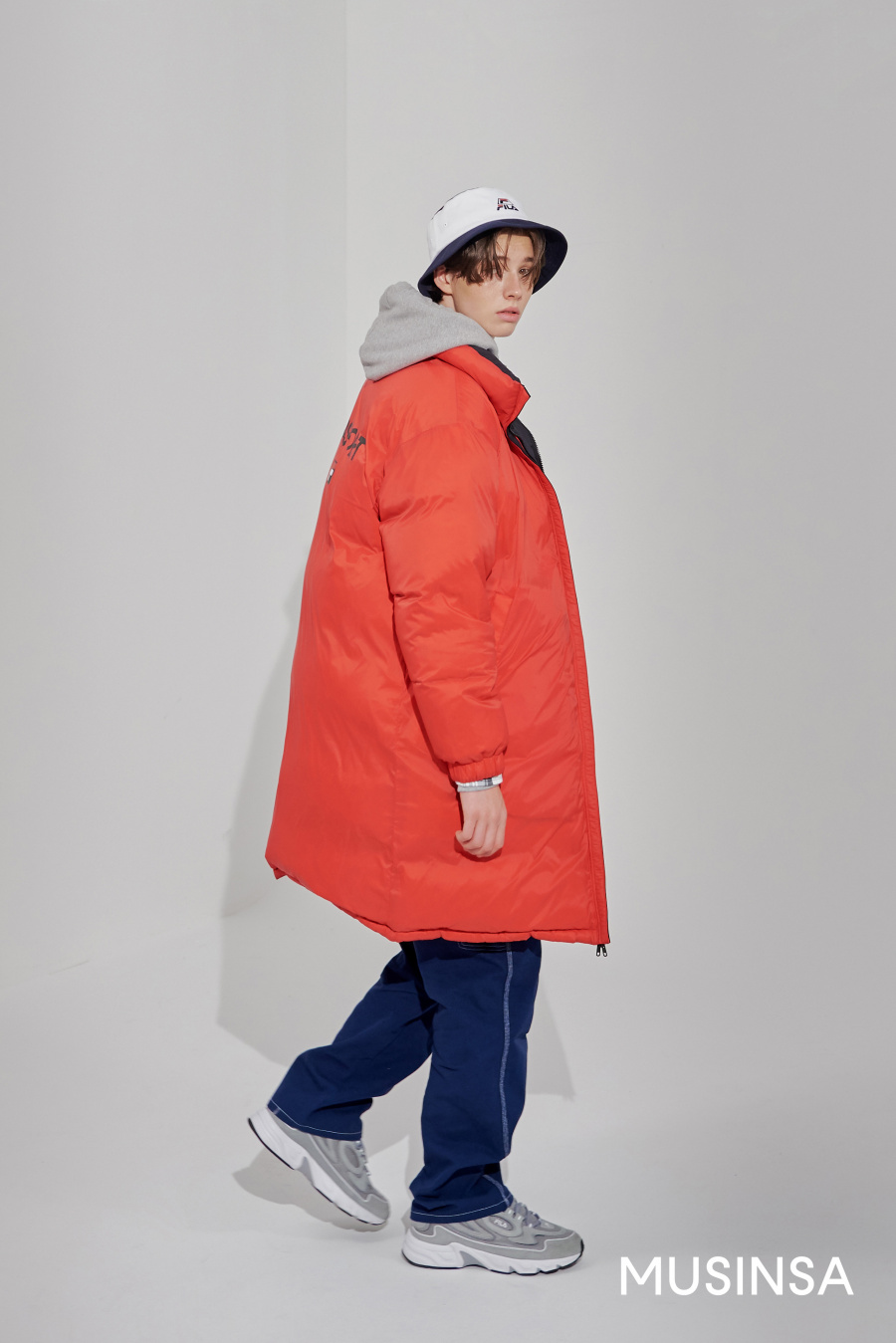 휠라(FILA) 리버시블 롱다운 점퍼 (FE2DJA6103XBLK)