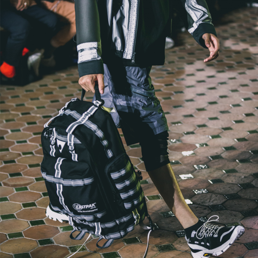 이스트팩(EASTPAK) [WHITE MOUNTAINEERING] WM KILLINGTON (EJABA20 44X)