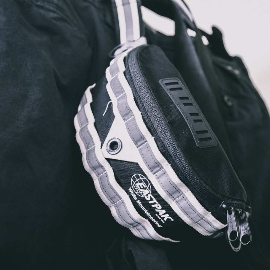 이스트팩(EASTPAK) [WHITE MOUNTAINEERING] WM SP.R.INGER (EJABW07 44X)