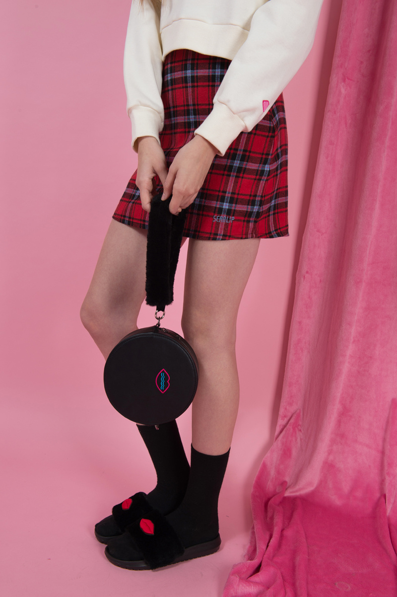 씨앤립(SEANLIP) 씨앤립 퍼손목가방 마카롱백