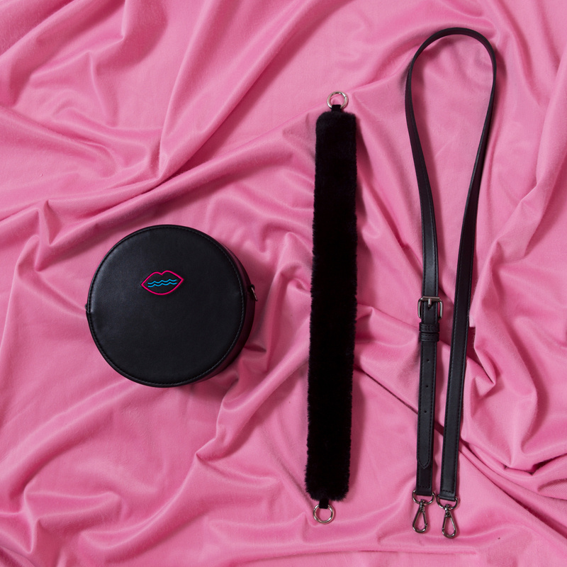 씨앤립(SEANLIP) 씨앤립 퍼손목가방 마카롱백