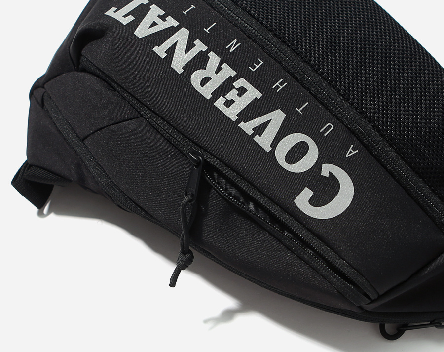 커버낫(COVERNAT) CORDURA AUTHENTIC LOGO SLING BAG BLACK