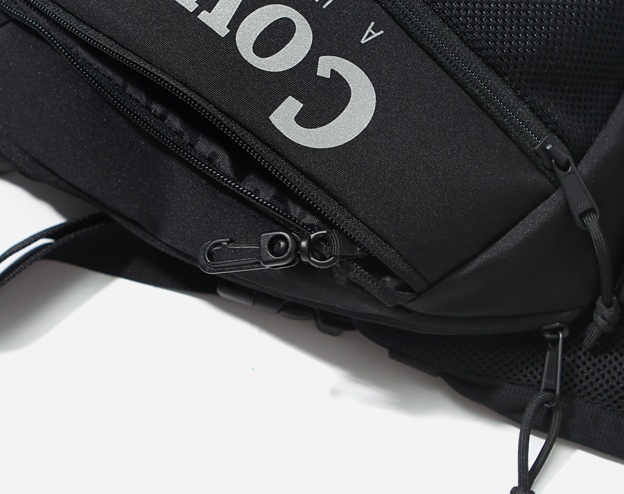 커버낫(COVERNAT) CORDURA AUTHENTIC LOGO SLING BAG BLACK