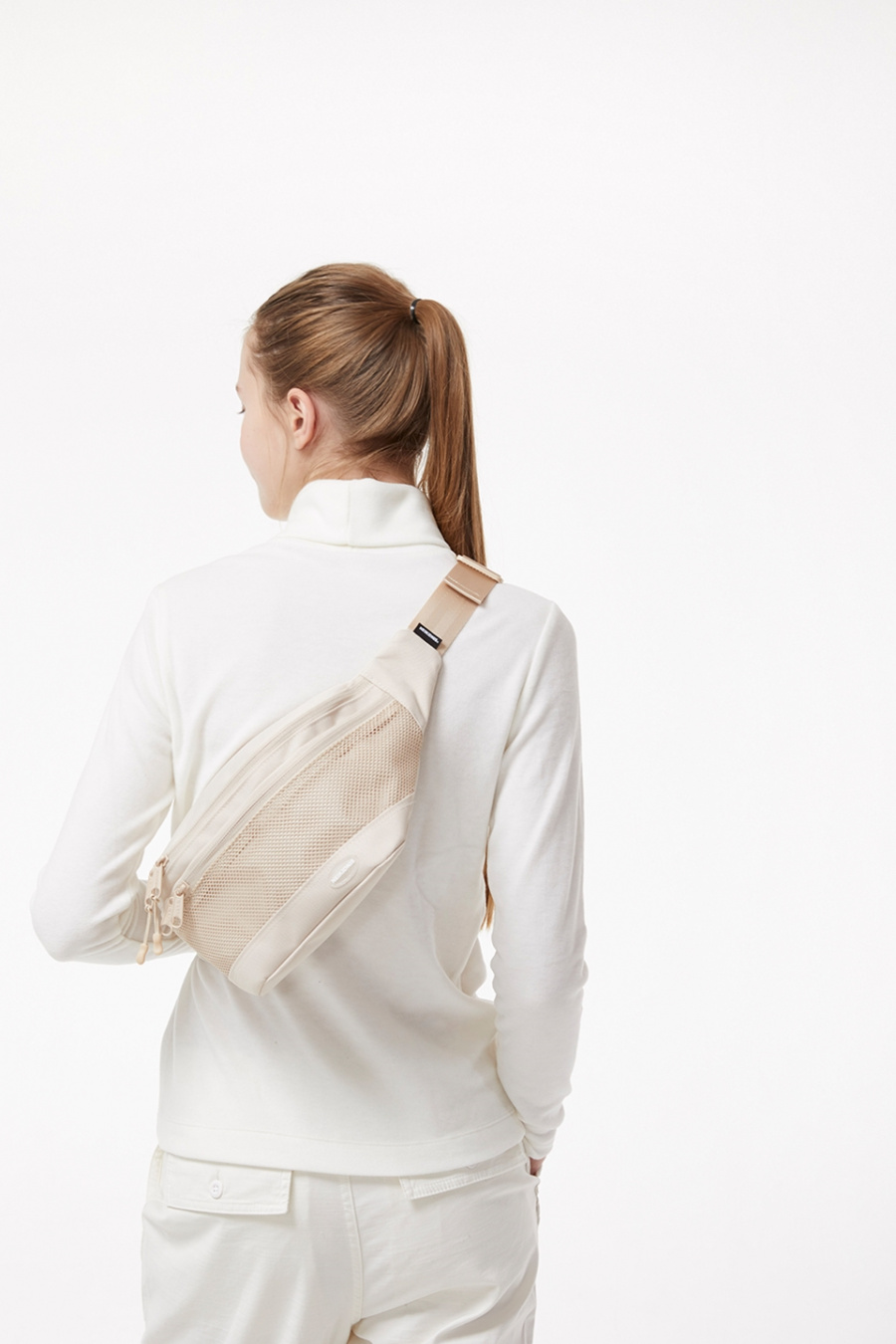 네이키드니스(NEIKIDNIS) WIDE VISION HIP SACK / LIGHT BEIGE