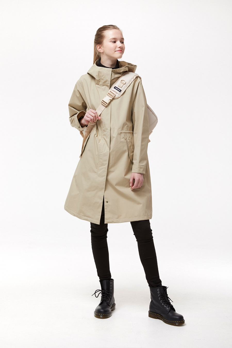 네이키드니스(NEIKIDNIS) WIDE VISION MESSENGER BAG / LIGHT BEIGE