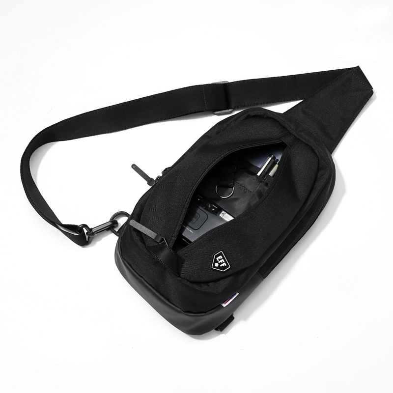 이벳필드(EBBETSFIELD) CORDURA VERTICAL SLING BAG BLACK