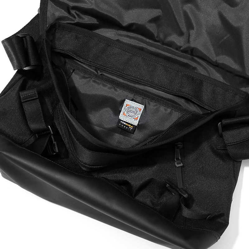 이벳필드(EBBETSFIELD) CORDURA MESSENGER BAG BLACK
