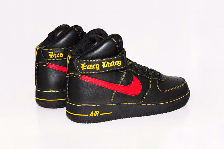 신발 | 브이론(Vlone) 첫 파리  컬렉션에서 화제가 된 나이키(Nike) 에어 포스 원-나이키(NIKE) | 우신사 스토어