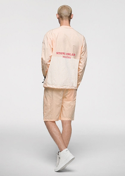 파스텔 톤의 스톤아일랜드(Stone Island) 마리나 컬렉션 파스텔 톤의 스톤아일랜드(Stone Island) 마리나 컬렉션