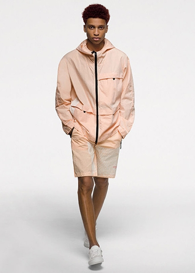 파스텔 톤의 스톤아일랜드(Stone Island) 마리나 컬렉션 파스텔 톤의 스톤아일랜드(Stone Island) 마리나 컬렉션