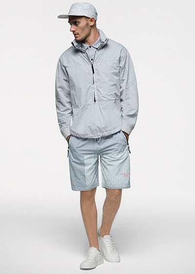파스텔 톤의 스톤아일랜드(Stone Island) 마리나 컬렉션 파스텔 톤의 스톤아일랜드(Stone Island) 마리나 컬렉션