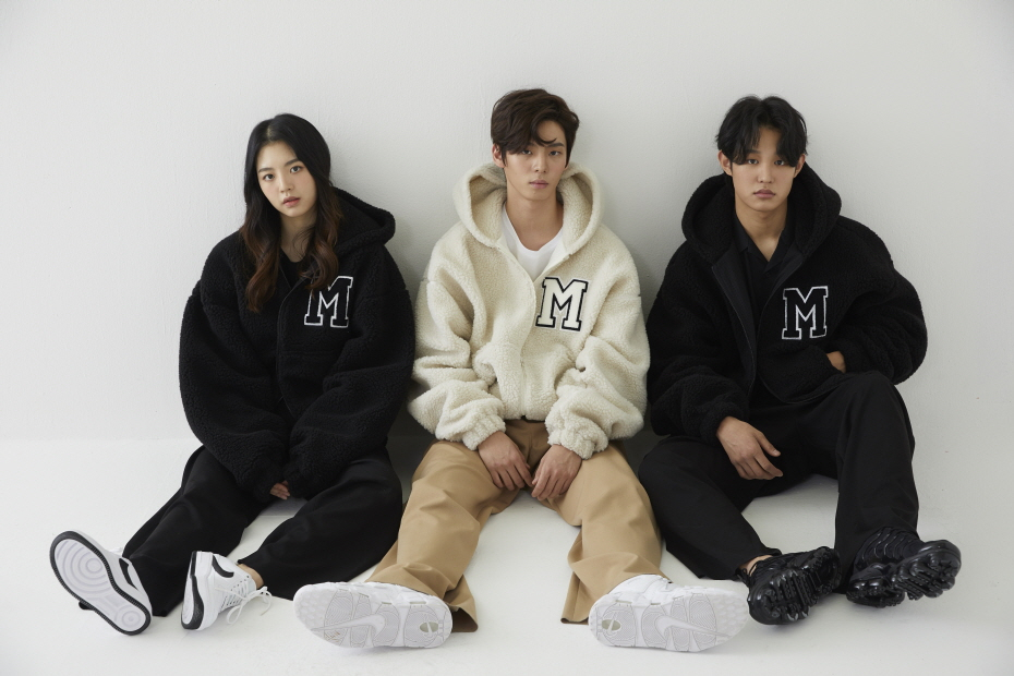 문수권세컨(MSKN2ND), 18 F/W 컬렉션 무신사 단독 최대 20% 할인 문수권세컨(MSKN2ND), 18 F/W 컬렉션 무신사 단독 최대 20% 할인