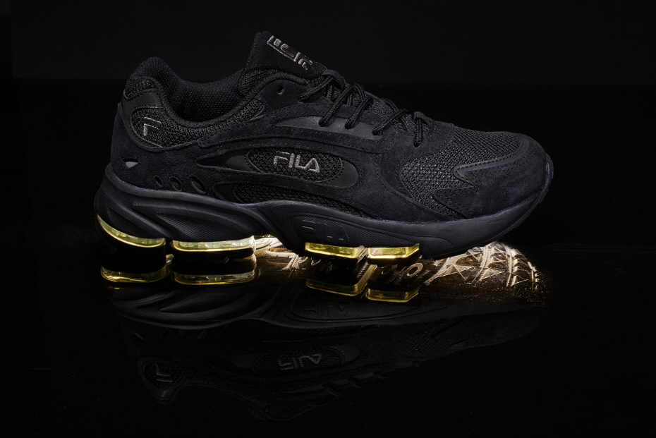 휠라(FILA), 새로운 디자인의 스니커즈 이머지 2 99 발매 휠라(FILA), 새로운 디자인의 스니커즈 이머지 2 99 발매