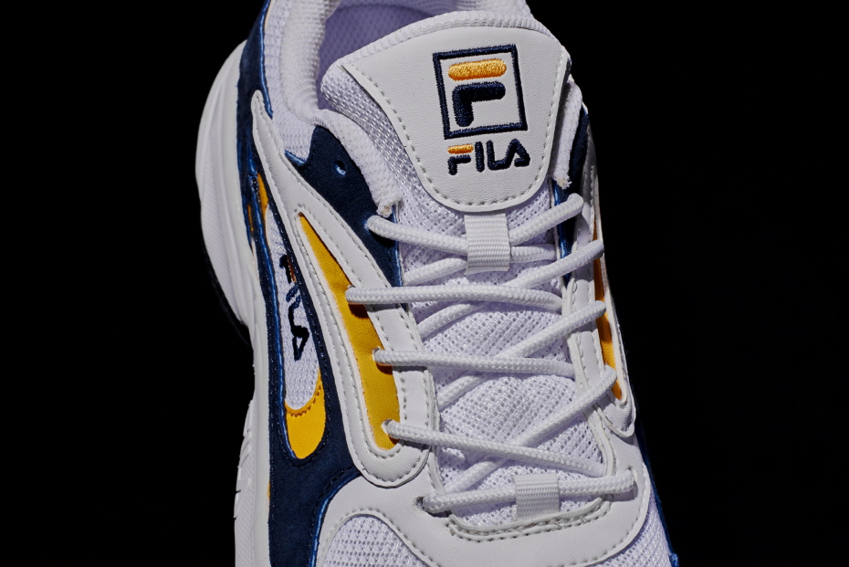 휠라(FILA), 새로운 디자인의 스니커즈 이머지 2 99 발매 휠라(FILA), 새로운 디자인의 스니커즈 이머지 2 99 발매