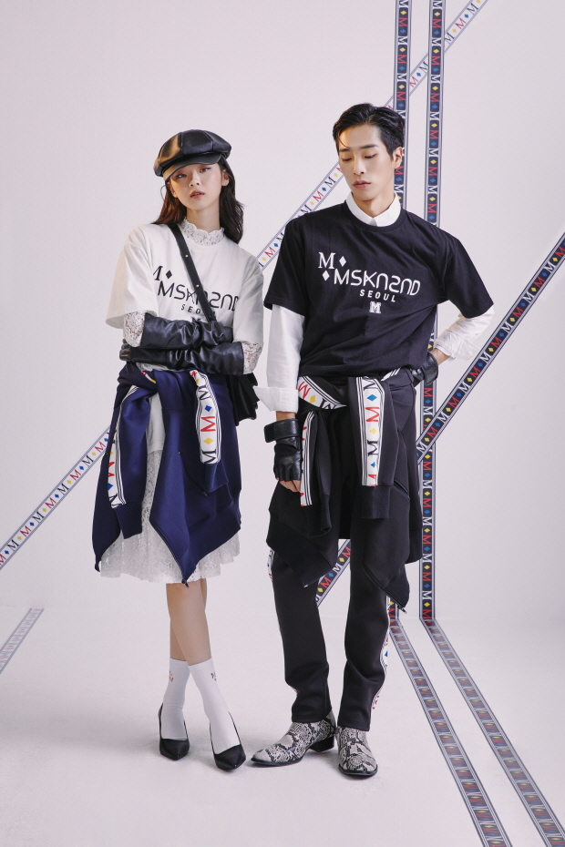 미쏘(MIXXO) X 문수권세컨(MSKN2ND) 컬래버레이션 컬렉션 발매 미쏘(MIXXO) X 문수권세컨(MSKN2ND) 컬래버레이션 컬렉션 발매