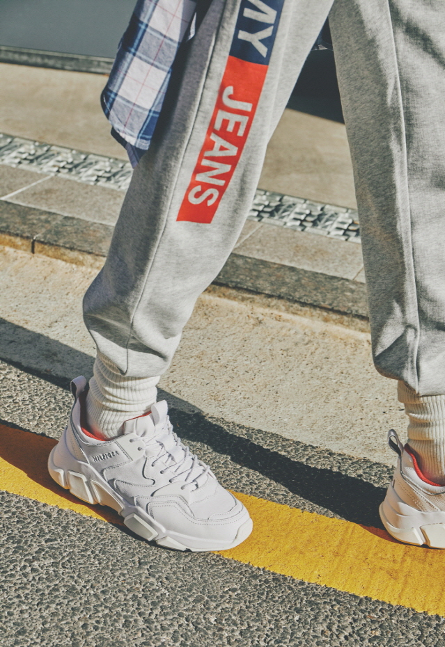 타미힐피거(TOMMYHILFIGER), 19 S/S 풋웨어 신상품 발매&일부 상품 무신사 한정 판매 타미힐피거(TOMMYHILFIGER), 19 S/S 풋웨어 신상품 발매&일부 상품 무신사 한정 판매