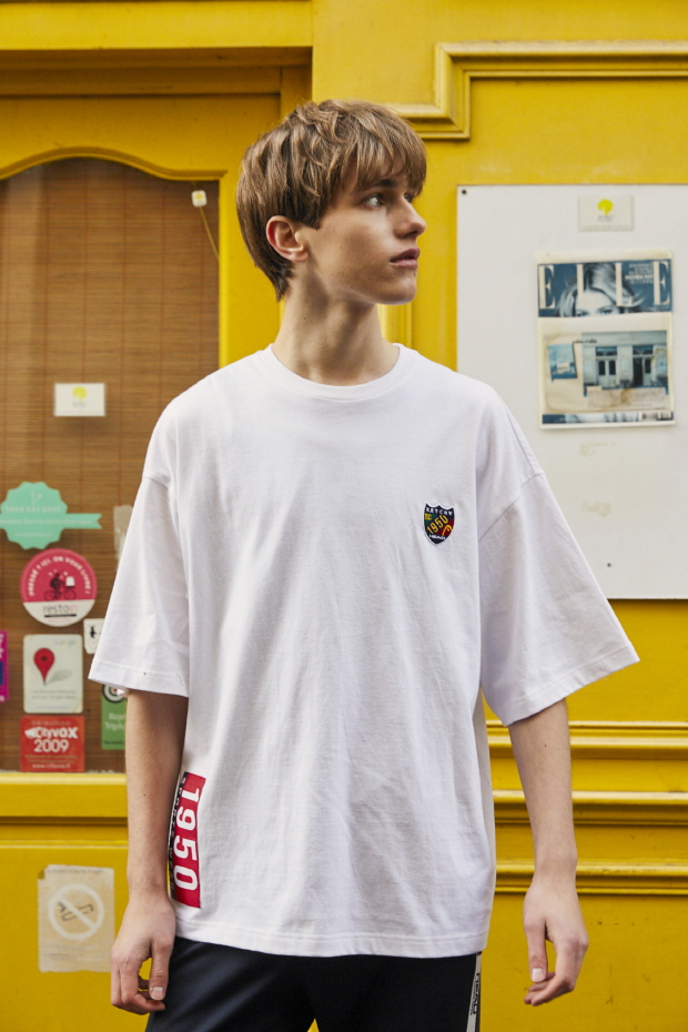 무신사 스페셜 이슈 : 헤드(HEAD) X 로맨틱크라운(ROMANTIC CROWN) 19 S/S 1차 한정 발매 무신사 스페셜 이슈 : 헤드(HEAD) X 로맨틱크라운(ROMANTIC CROWN) 19 S/S 1차 한정 발매