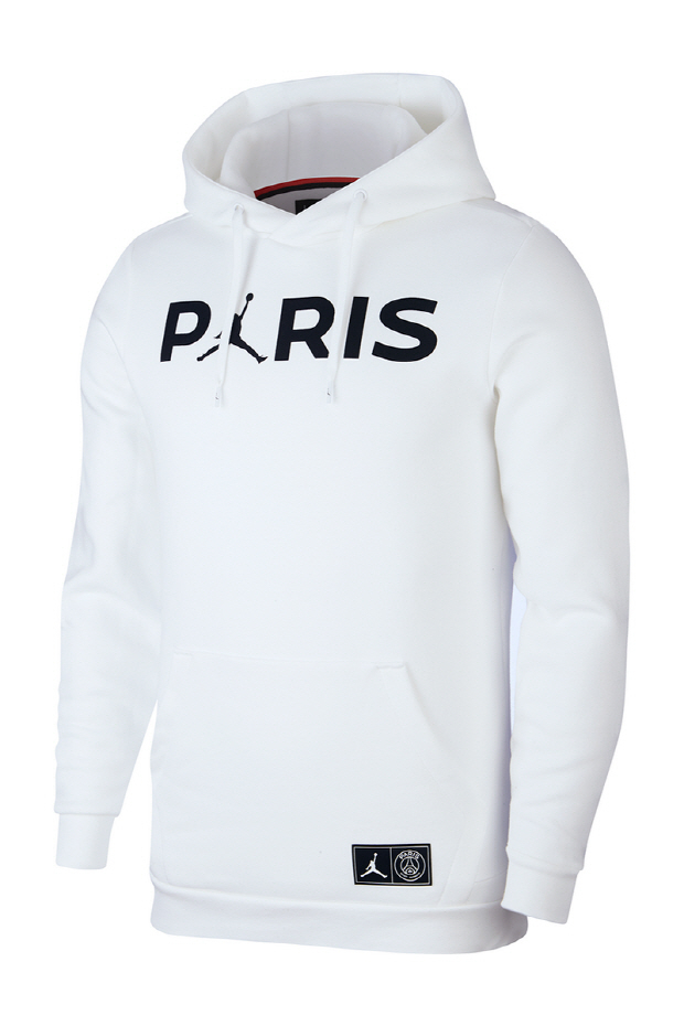 두 번째 협업 공개한 나이키(NIKE)와 프랑스 축구팀 파리 생제르망(Paris Saint-Germain) 두 번째 협업 공개한 나이키(NIKE)와 프랑스 축구팀 파리 생제르망(Paris Saint-Germain)
