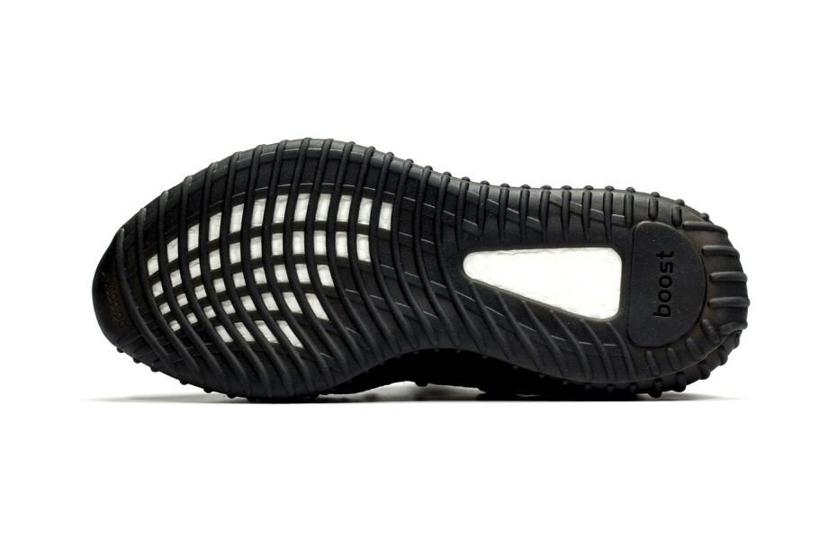 아디다스(ADIDAS) 이지부스트 350 V2 올 블랙 컬러 발매 예정 아디다스(ADIDAS) 이지부스트 350 V2 올 블랙 컬러 발매 예정