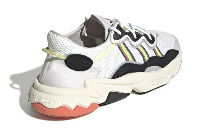 네온 그린 컬러의 렉시콘&오즈위고를 발매한 아디다스(ADIDAS) 네온 그린 컬러의 렉시콘&오즈위고를 발매한 아디다스(ADIDAS)