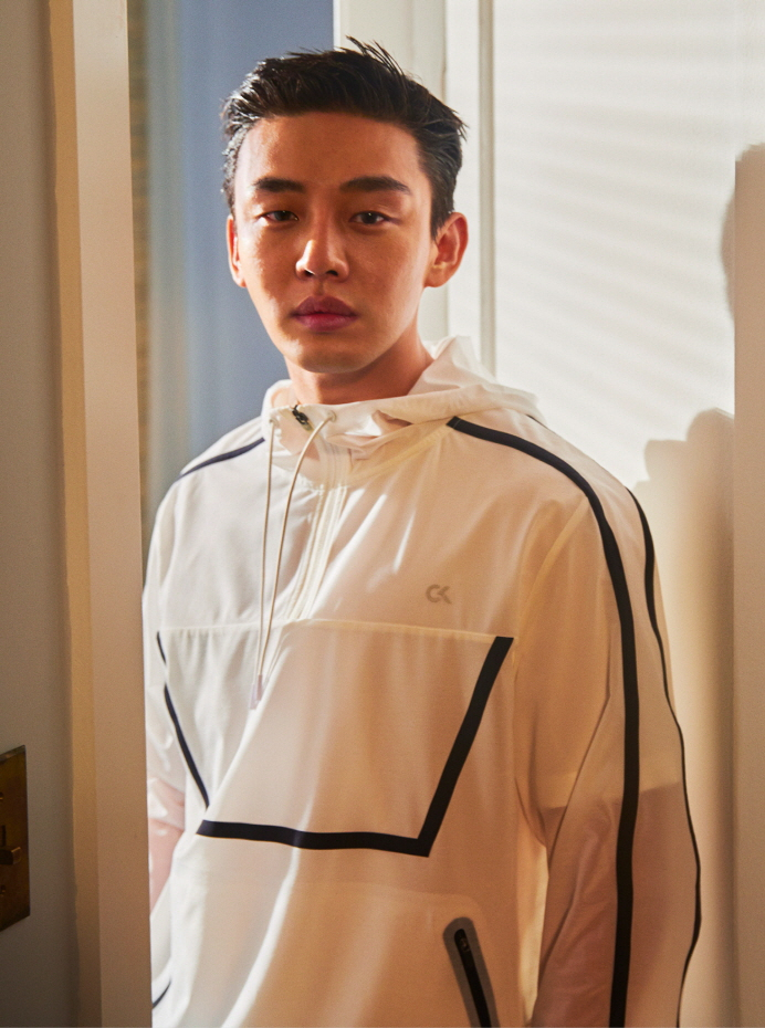 유아인이 함께한 캘빈클라인(CALVIN KLEIN) 캠페인 화보 공개 유아인이 함께한 캘빈클라인(CALVIN KLEIN) 캠페인 화보 공개