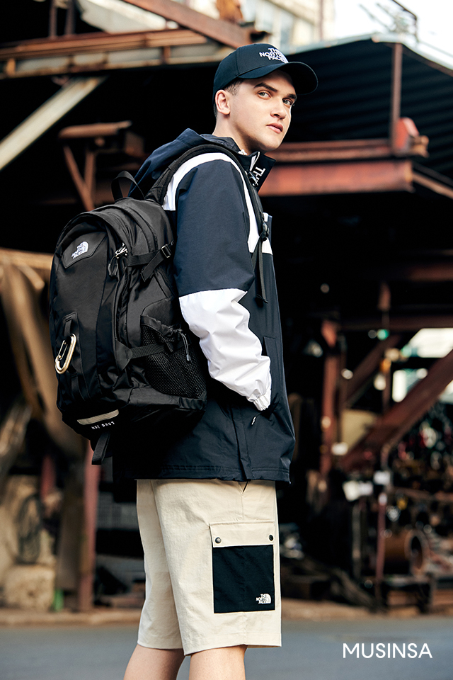 무신사 스페셜 이슈 : 노스페이스(THE NORTH FACE) 어반 익스플로레이션 데이팩 한정 발매 무신사 스페셜 이슈 : 노스페이스(THE NORTH FACE) 어반 익스플로레이션 데이팩 한정 발매