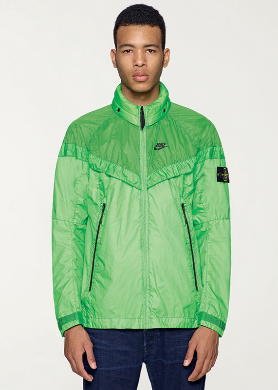 나이키(NIKE)와 스톤아일랜드(STONE ISLAND)의 두 번째 만남 나이키(NIKE)와 스톤아일랜드(STONE ISLAND)의 두 번째 만남
