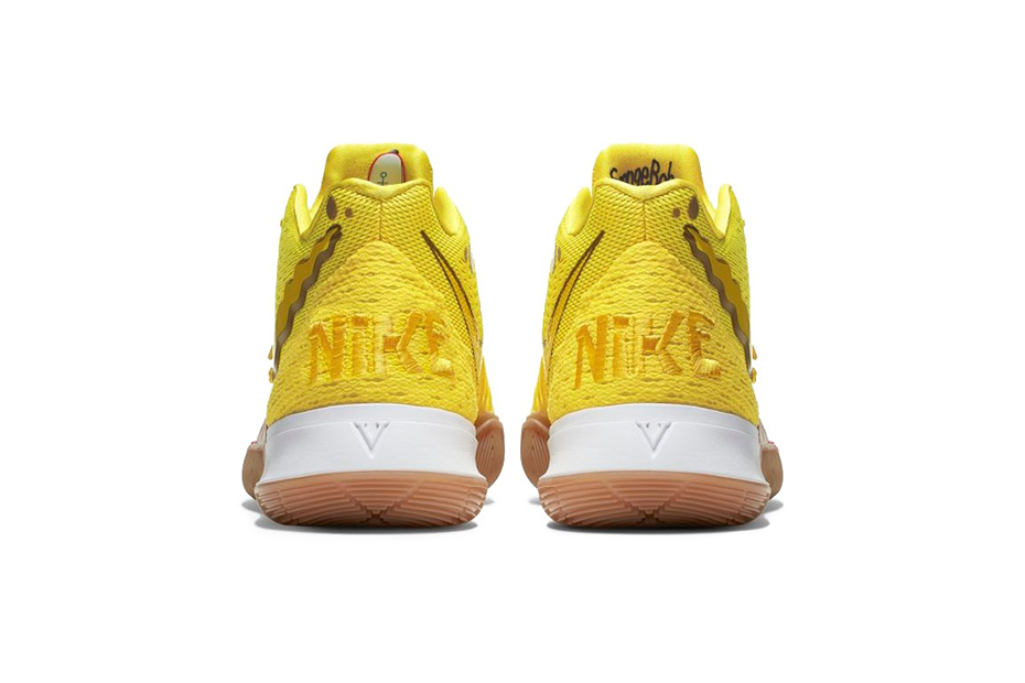 ‘스폰지밥 네모바지’ 담은 나이키(NIKE) 카이리 5 협업 컬렉션 공개 ‘스폰지밥 네모바지’ 담은 나이키(NIKE) 카이리 5 협업 컬렉션 공개