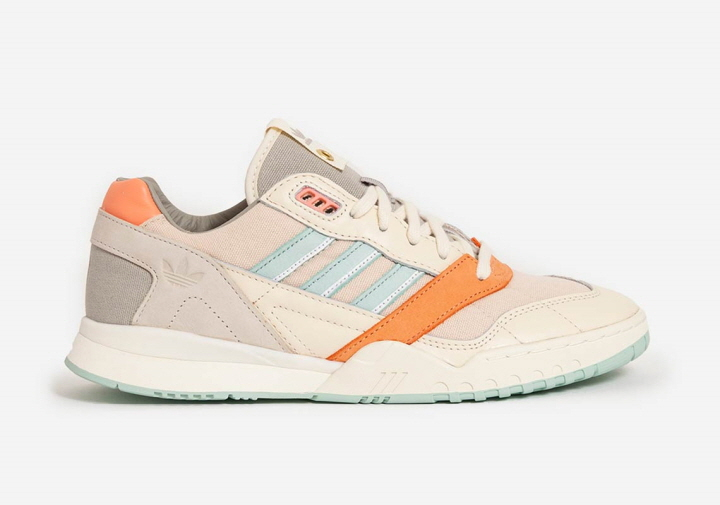 산뜻한 컬러를 입은 아디다스(ADIDAS) SC 프리미어와 A.R 트레이터 산뜻한 컬러를 입은 아디다스(ADIDAS) SC 프리미어와 A.R 트레이터