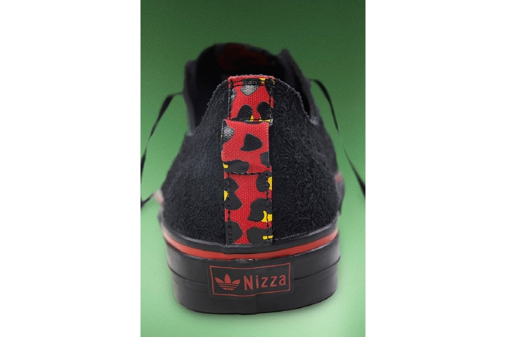 프로 스케이터 나켈 스미스(Na-Kel Smith)가 완성한 아디다스(ADIDAS) 니짜 발매 프로 스케이터 나켈 스미스(Na-Kel Smith)가 완성한 아디다스(ADIDAS) 니짜 발매